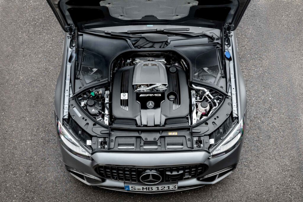 MERCEDES AMG S63 E PERFORMANCE24