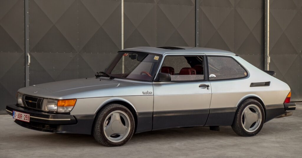 SAAB 900 TURBO