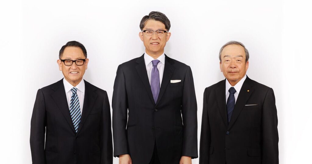 TOYOTA AKIO TOYODA KOJI SATO TAKESHI UCHYAMADA