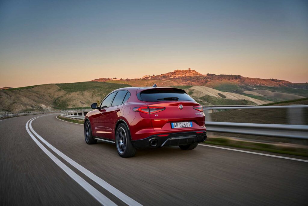 ALFA ROMEO GIULIA STELVIO9