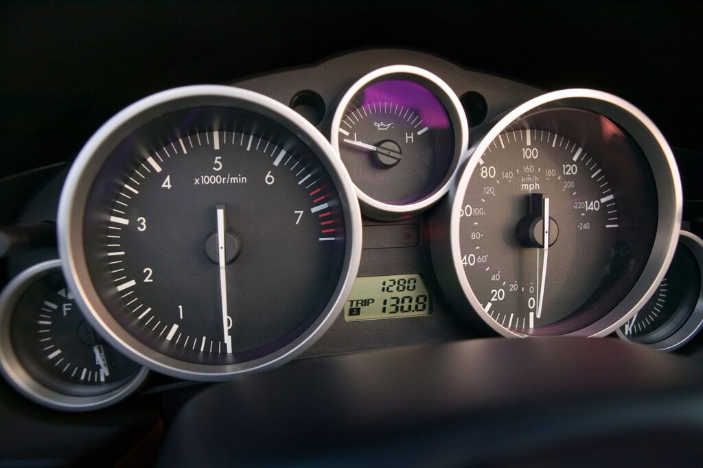 Mazda MX5 NC 2005 interior 3