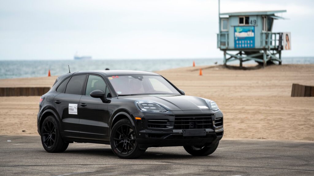 Porsche Cayenne recebe remodelação