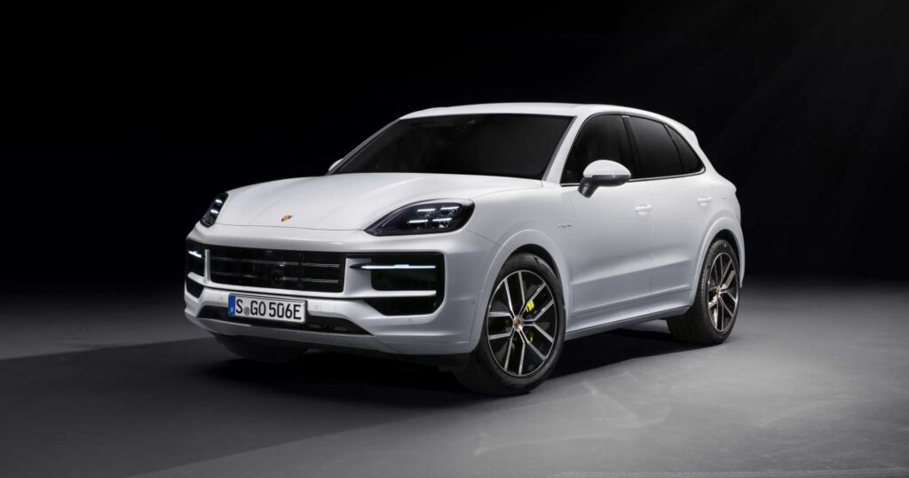 PORSCHE CAYENNE 2023 10