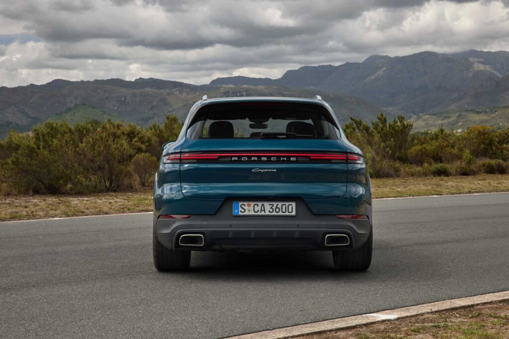 PORSCHE CAYENNE 2023 17