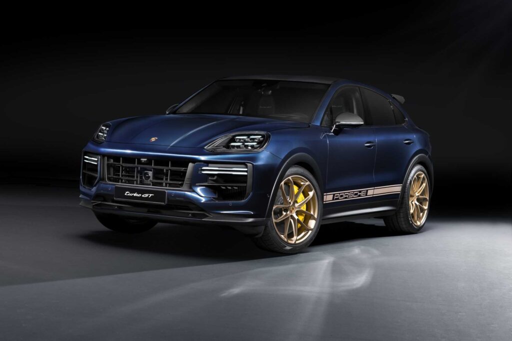 PORSCHE CAYENNE 2023 4