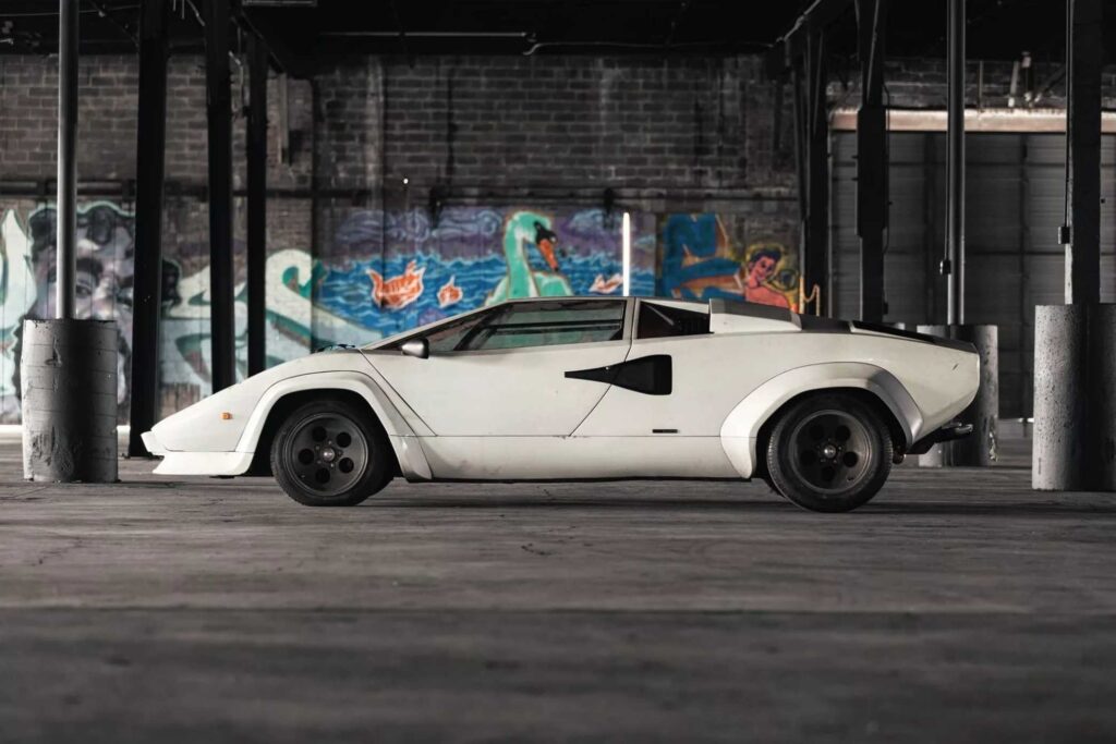 Lamborghini Countach LP500S 2