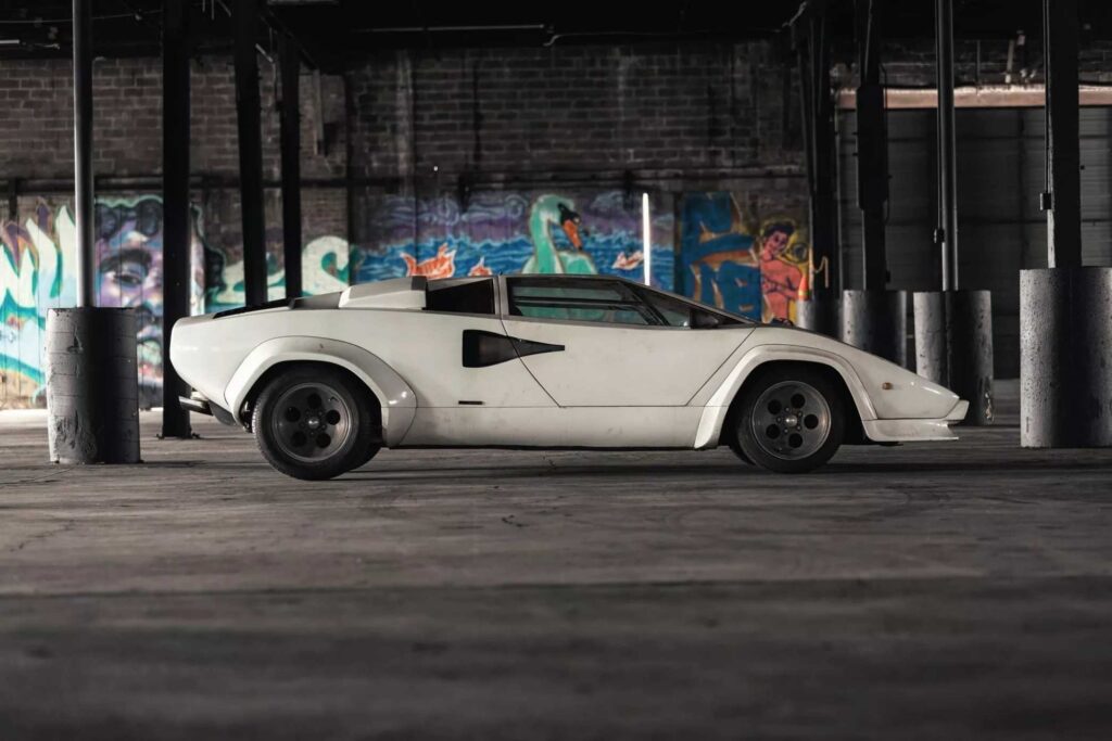 Lamborghini Countach LP500S 6