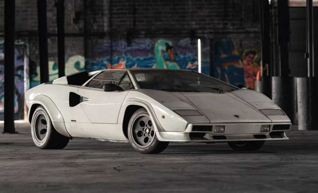 Lamborghini Countach LP500S 7