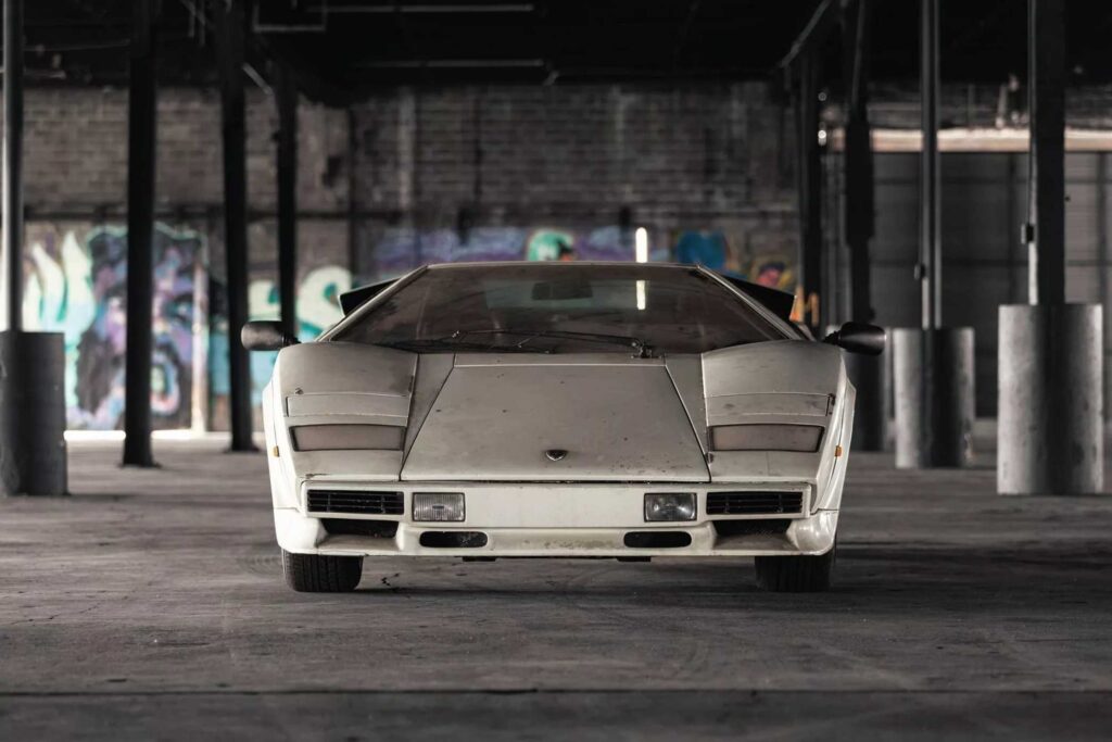 Lamborghini Countach LP500S 8