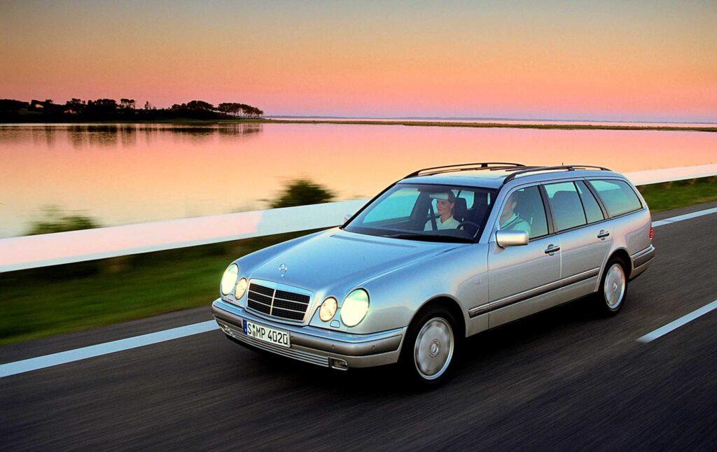 MERCEDES CLASSE E ESTATE 26