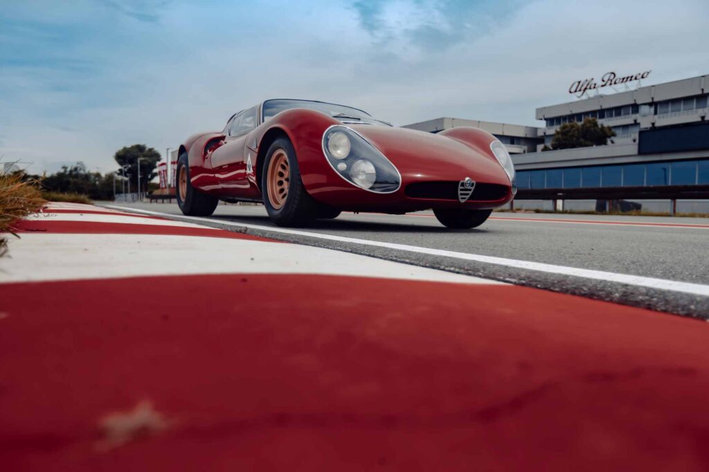 alfa romeo 33 stradale old4