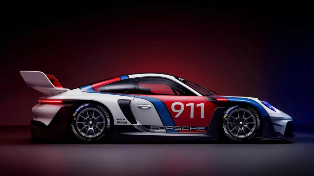 Porsche 911 GT3 R Rennsport 7