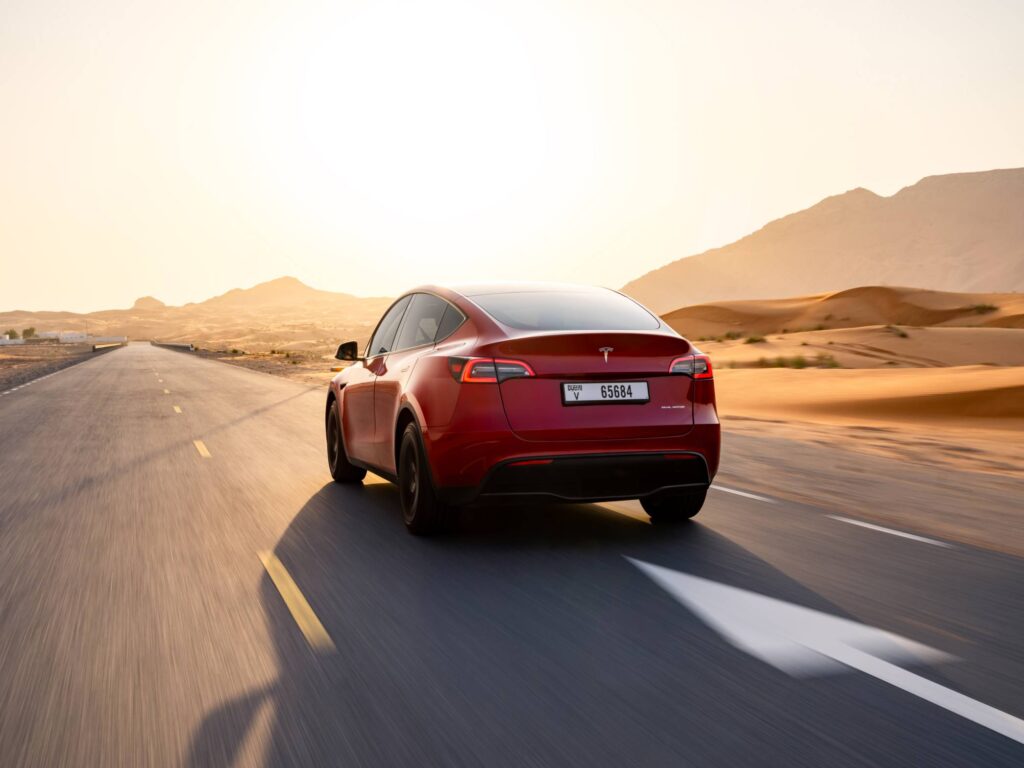 TESLA MODEL Y 2