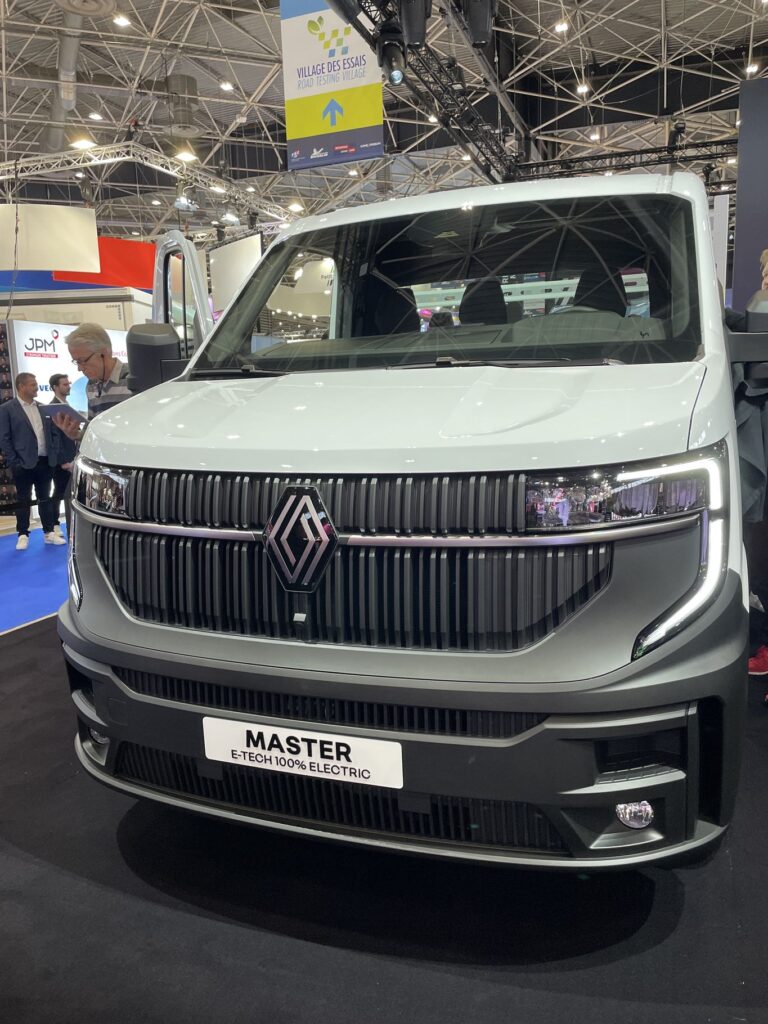 Novo Renault Master 2023 A20