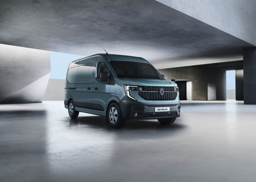 Novo Renault Master 28