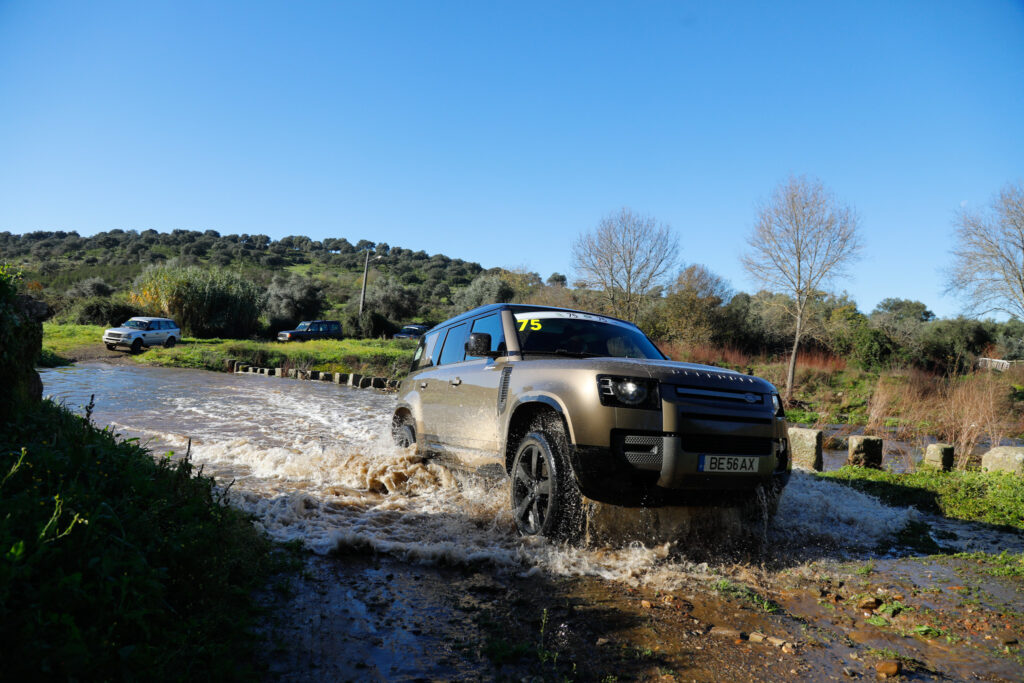 75 Land Rover 75 2023 47