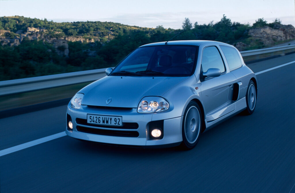 Renault Clio V6