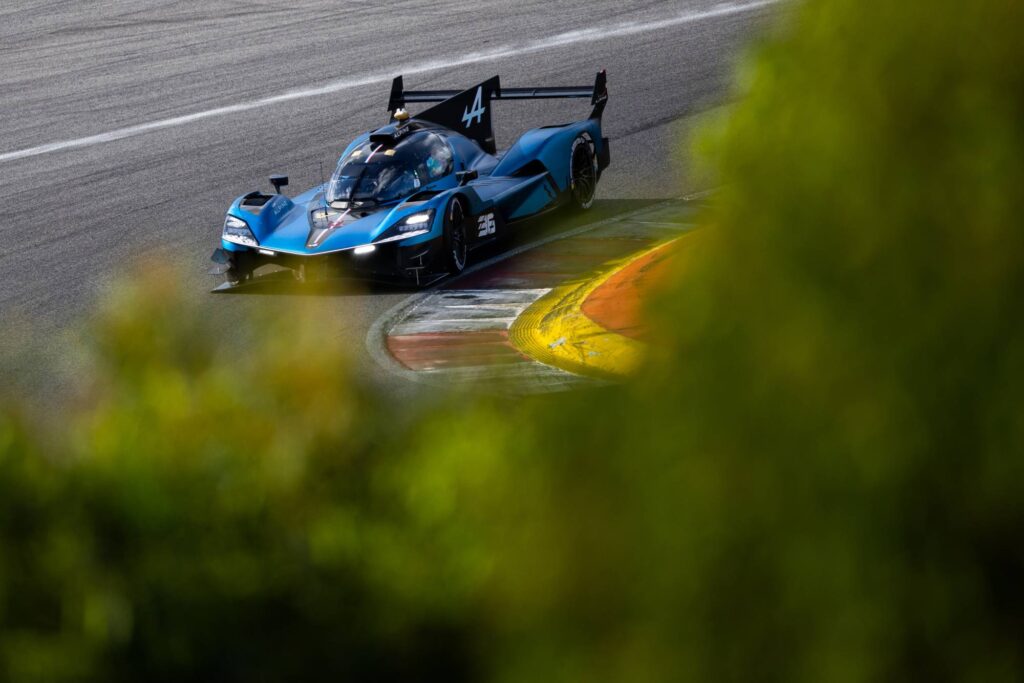 Alpine A424 testes WEC em Portimao AIA 30