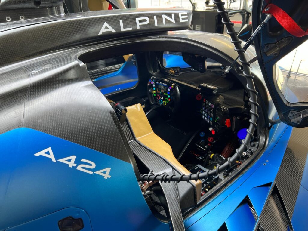 Cockpit Alpine A424 WEC 1