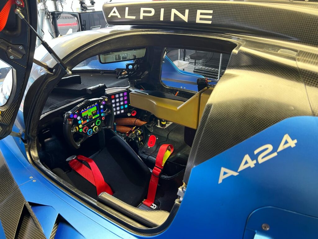 Cockpit Alpine A424 WEC