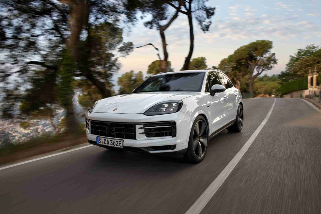 PORSCHE CAYENNE 2024