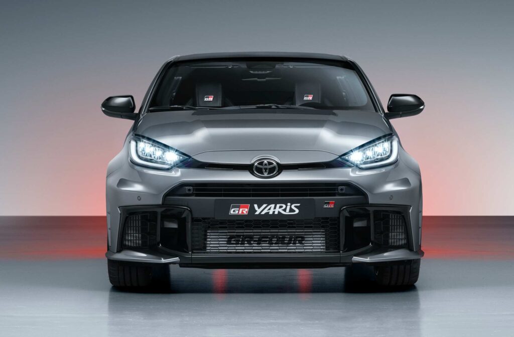 TOYOTA GR YARIS 2024 12