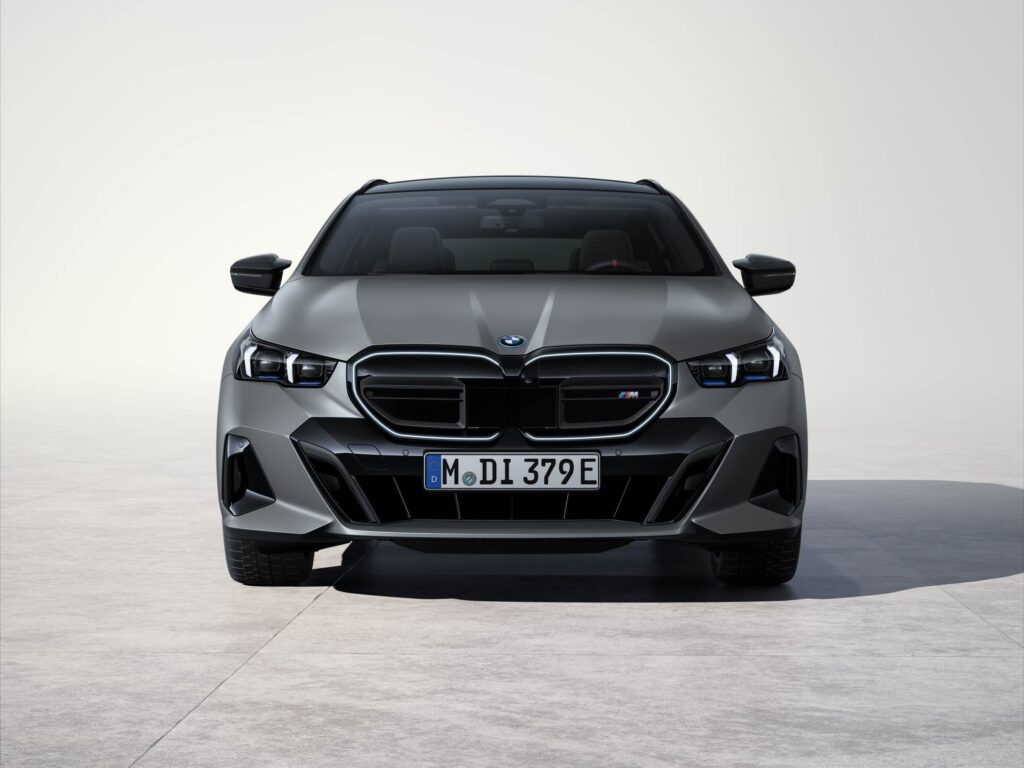 BMW i5 M60 TOURING 2024 4