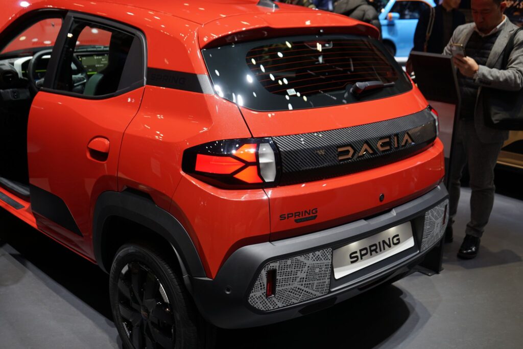 Novo Dacia Spring Genebra 2024 10