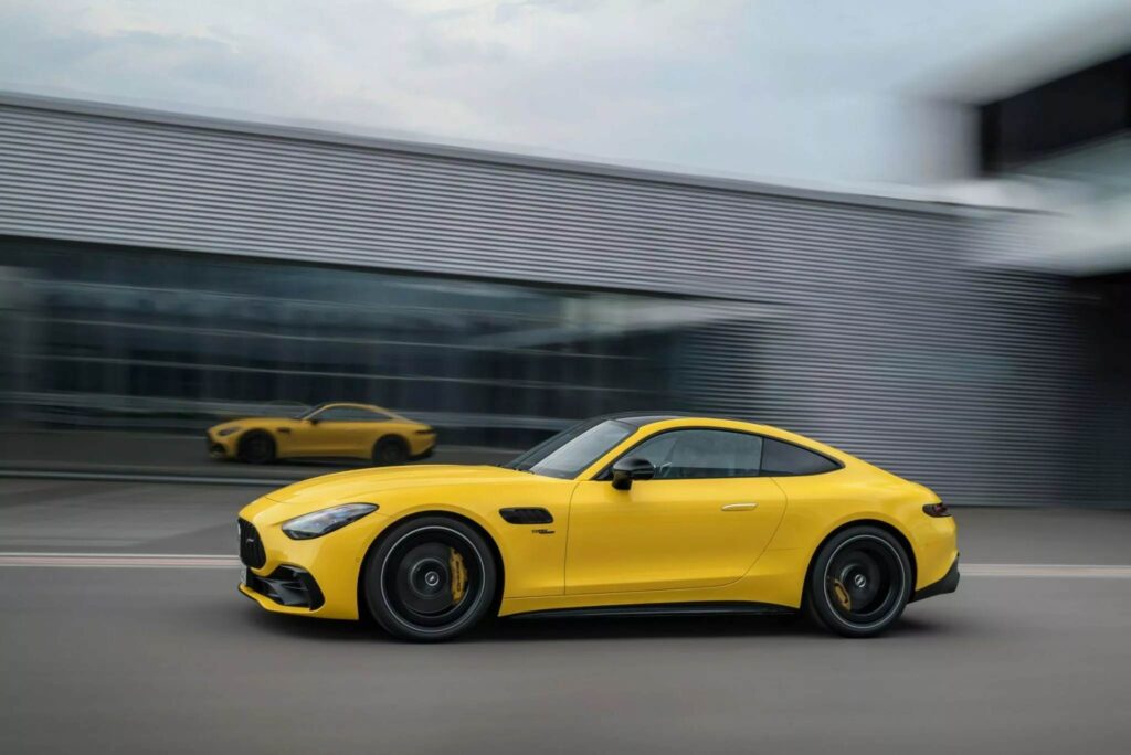 MERCEDES AMG GT 43 10