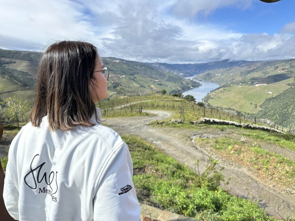 Toque feminino no Douro