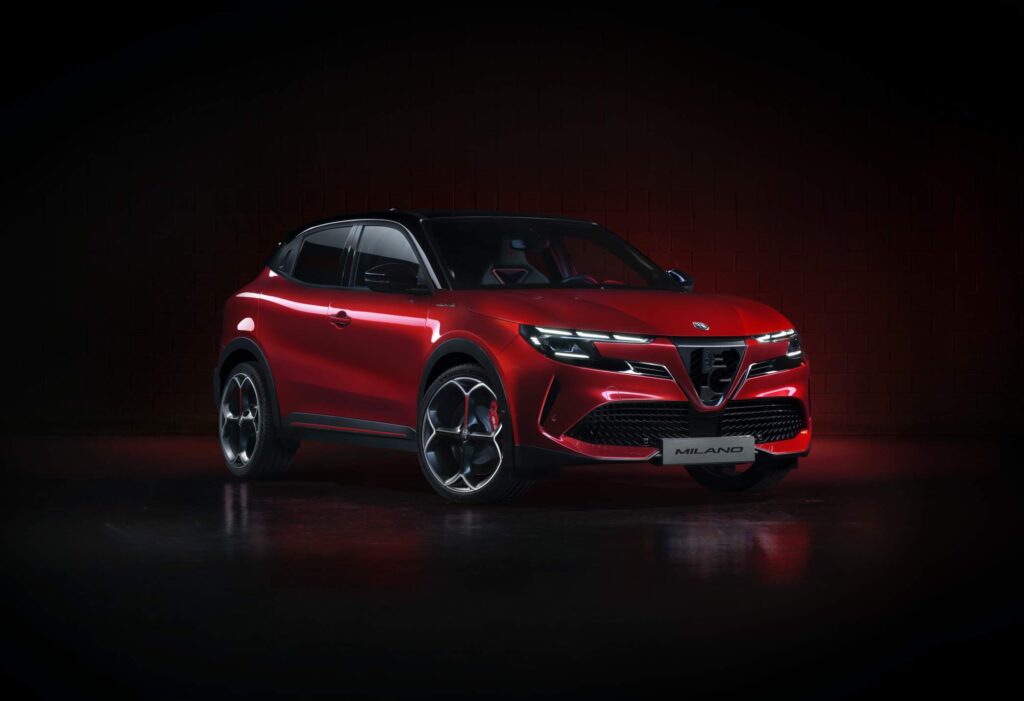 ALFA ROMEO MILANO 2024 1