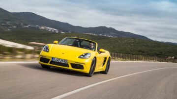 PORSCHE 718 BOXSTER 2024 1