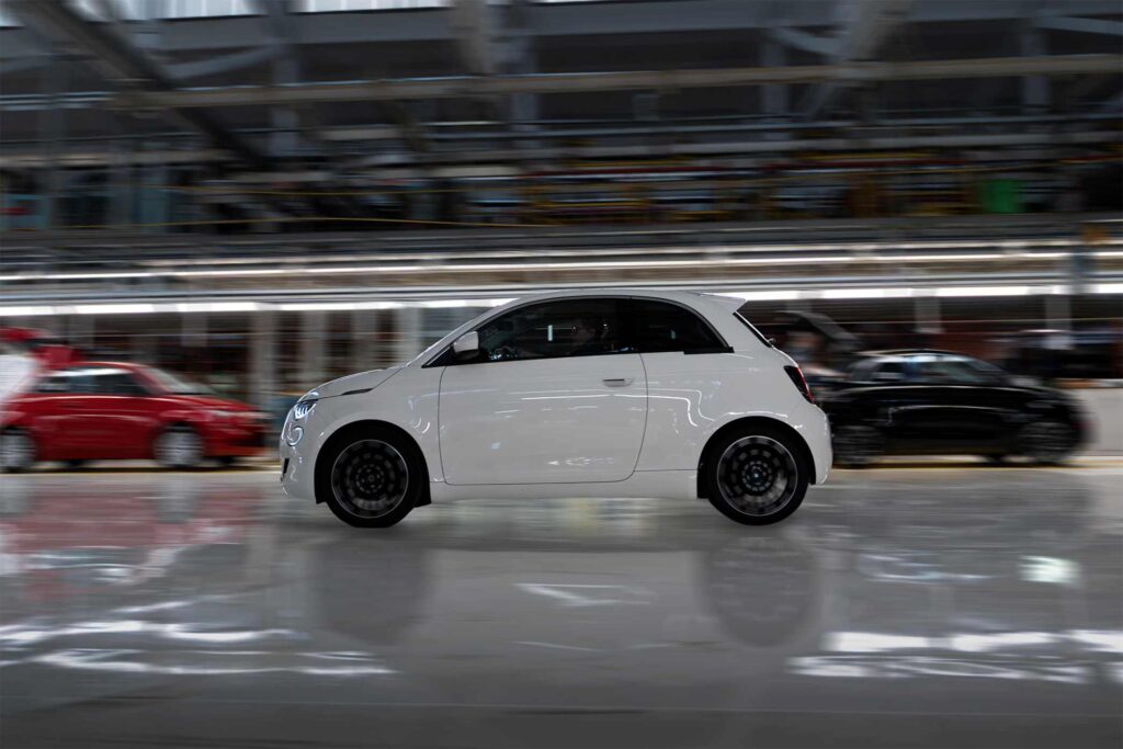 FIAT 500 TORINO HYBRID 2025 5