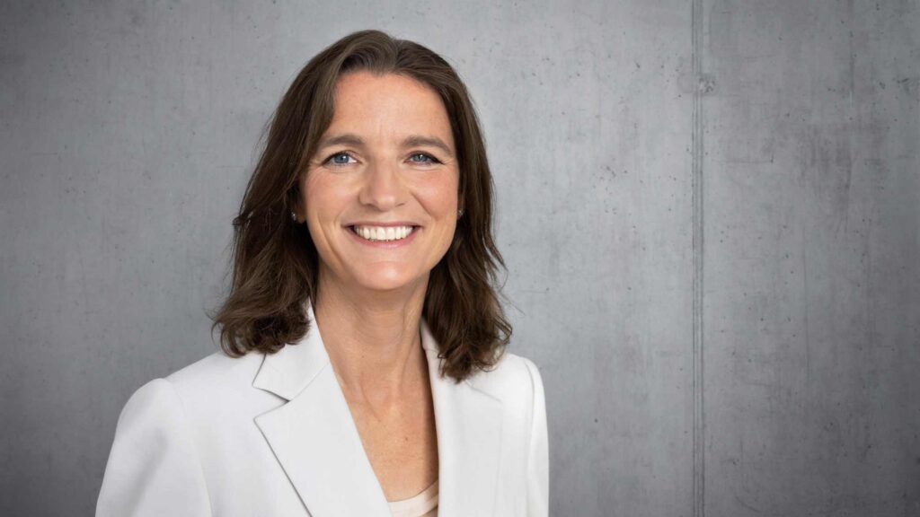 PORSCHE EXECUTIVOS 2025 VERA SCHALWIG RECURSOS HUMANOS
