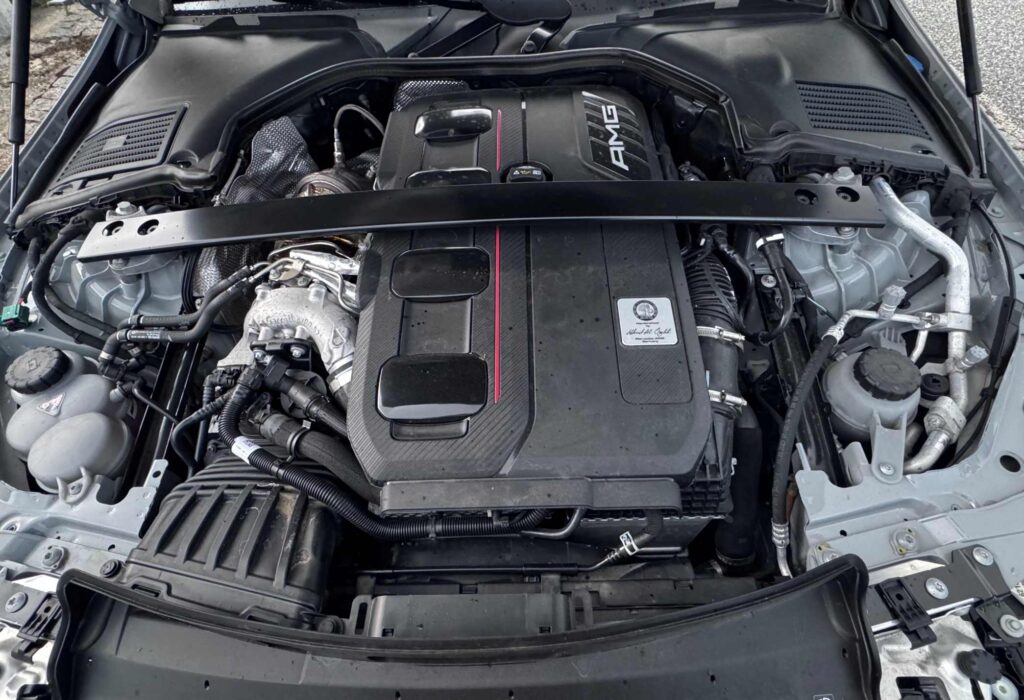 MERCEDES BENZ AMG C63 S E PERFORMANCE ENSAIO 2025 11