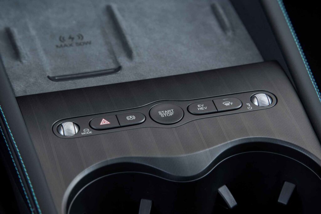 BYD SEAL 5 DM i 2025 APRESENTACAO 16
