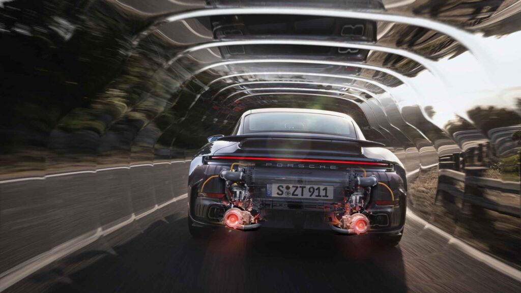 PORSCHE 911 TURBO S 2025 1