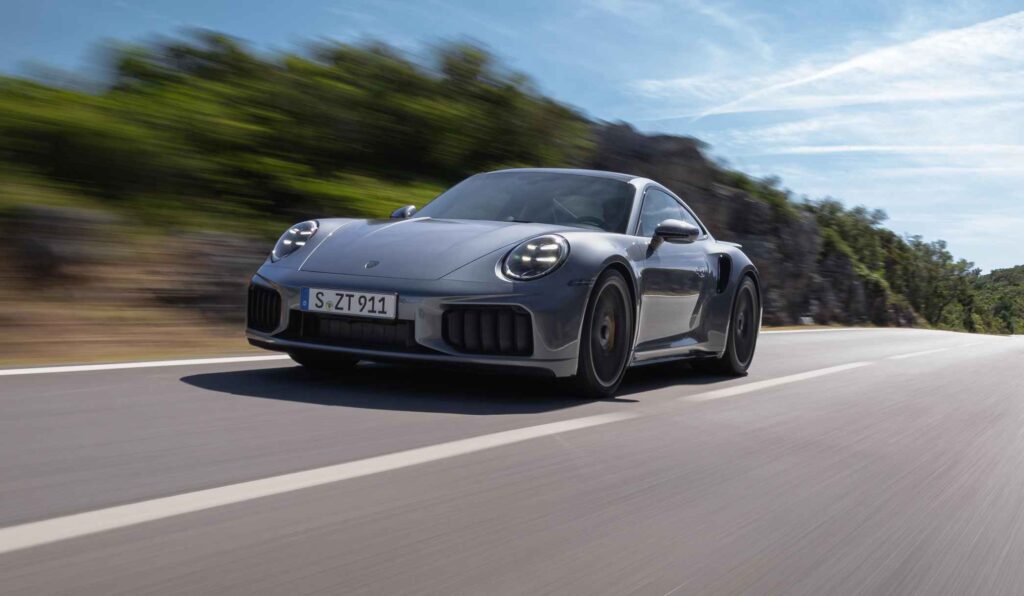 PORSCHE 911 TURBO S 2025 8