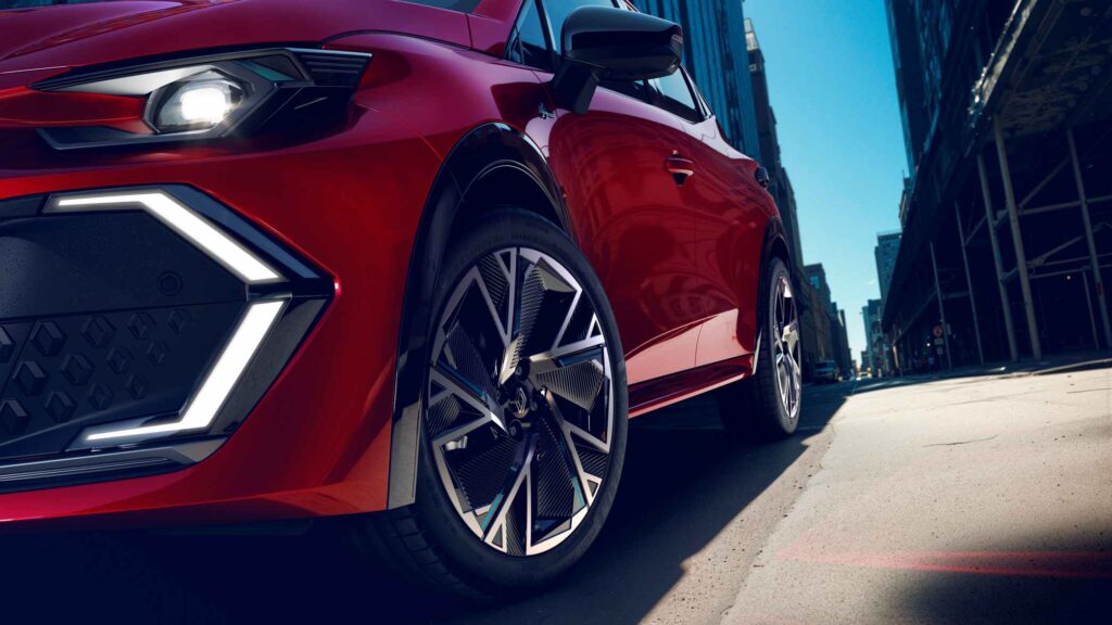 RENAULT CLIO VI FULL HYBRID E TECH (RB3B1 HEV)